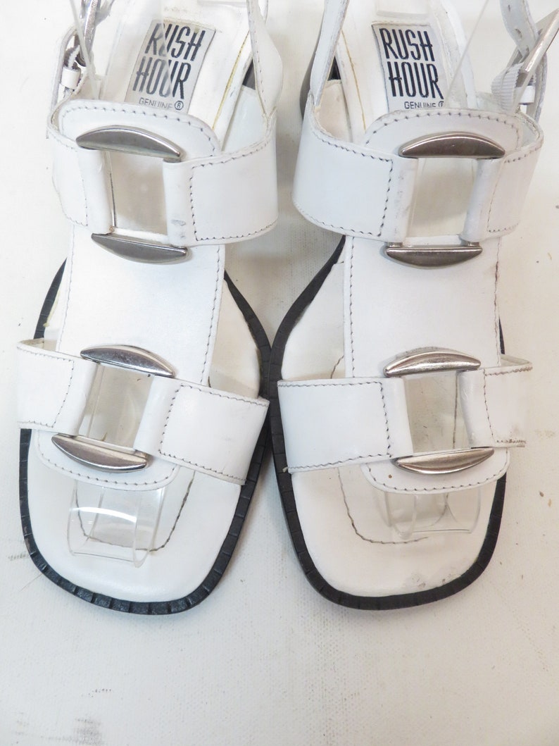 Vintage 90s Does 60s Mod White Leather Block Heel Sandals Size 6.5 image 9