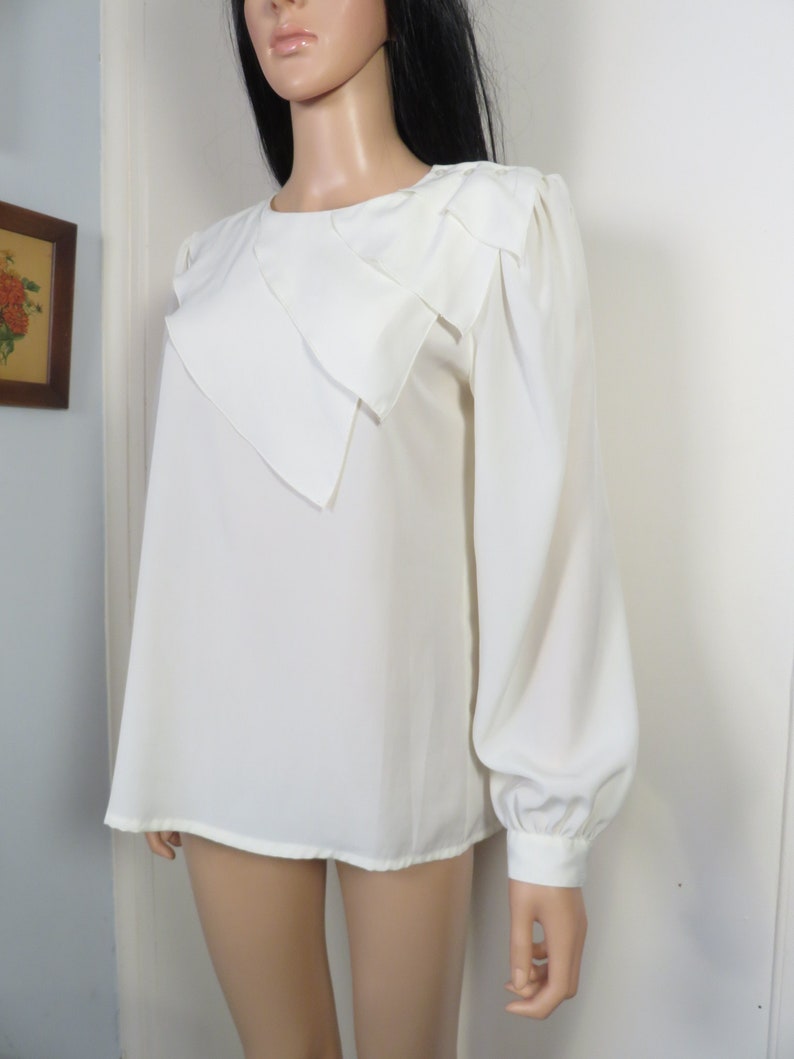 Vintage 80s90s Ivory Lightweight Tiered Collar Blouse Size 12 L