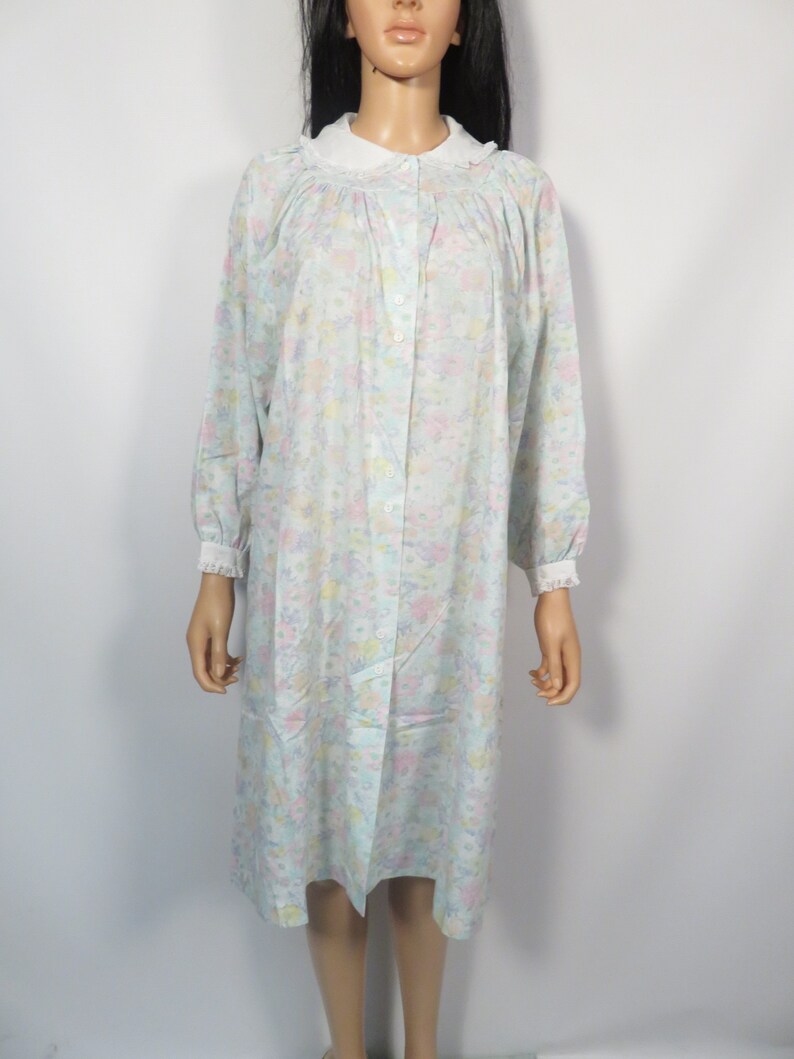 Vintage 80s Pastel Spring Floral Peter Pan Collar Button Front Nightgown Dress Made In USA Size S/M image 7