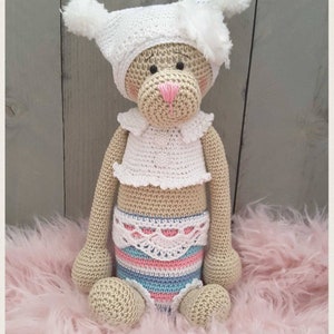 crochet pattern cat Lotte in English, Nederlands, and Deutsch