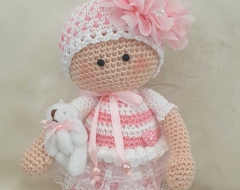 crochet pattern Dolly in English, Nederlands and Deutsch