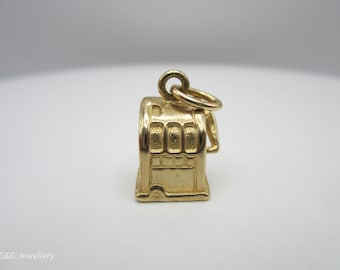 10K Yellow Gold Slot Machine Charm, Gambling Charm, Las Vegas Jack Pot Charm, Fun Charm