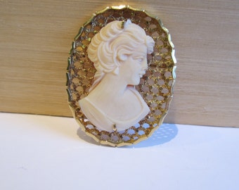 14k yellow gold shell cameo, Shell cameo, unique cameo, Cameo brooch/ pin