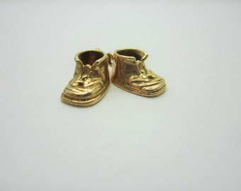 14K Yellow Gold Baby Shoes Charm