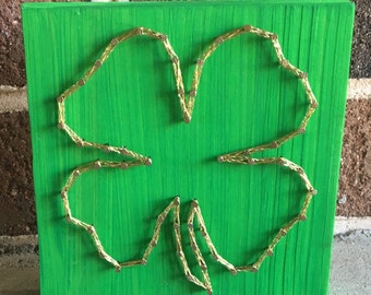 Shamrock Saint Patrick/'s Day Irish Holiday Green and Gold String Art Wood Sign