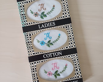 Vintage ladies cotton handkerchief set of 3 with initial H | vintage gift | retro hankies