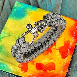 Skull clasp paracord bracelet image 7