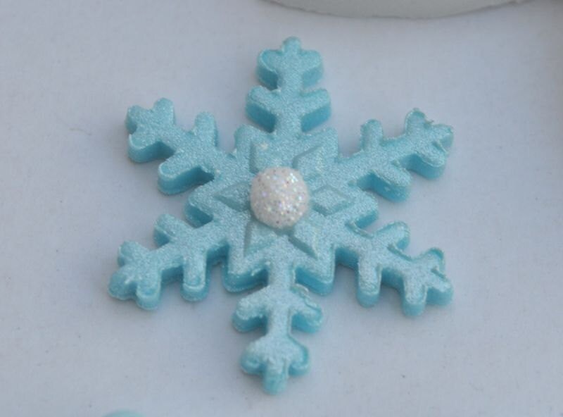 12 Edible Frozen style snowflake cake decorations. Edible snowflake cake  toppers. Edible snowflakes.