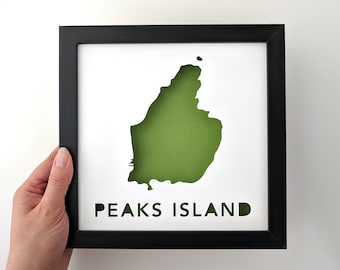 Peaks Island, Maine. Framed Cut Paper City Map Artwork (en)
