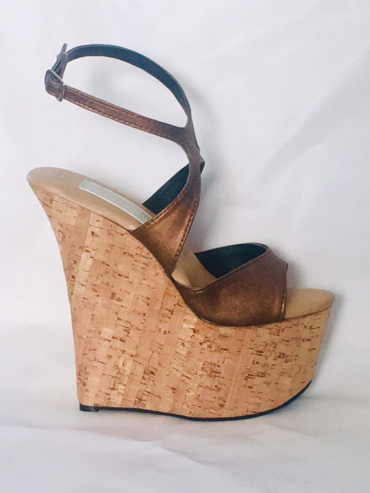 7 inch platform pumps