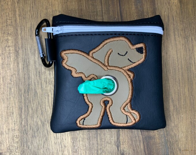 Irish setter Dog poop bag holder - Pet waste bag dispenser - handmade - free shipping to canada