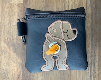 Vizsla Dog poop bag holder - Pet waste bag dispenser - handmade - free shipping to canada