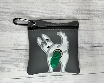 Grey and white Husky Dog poop bag holder- Perfect stocking stuffer for Dog lover - Pet waste bag dispenser - free shipping to canada