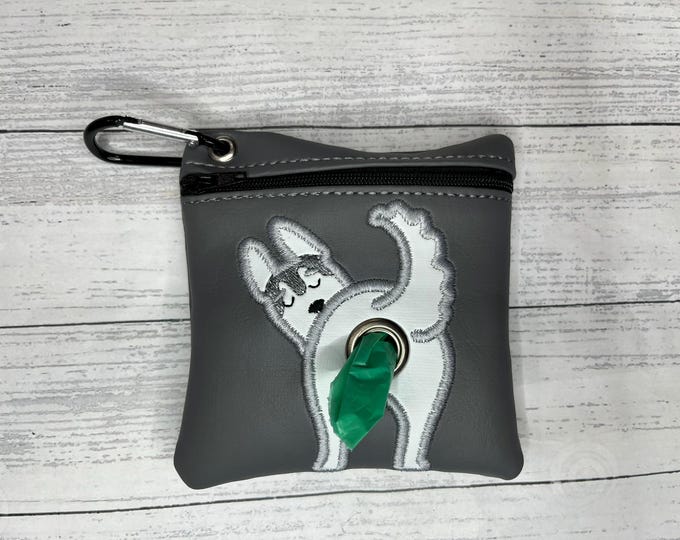 Grey and white Husky Dog poop bag holder- Perfect stocking stuffer for Dog lover - Pet waste bag dispenser - free shipping to canada