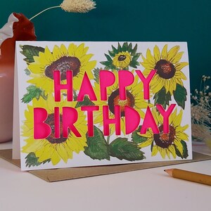 Cartão de aniversário de girassol, cartão de aniversário de corte de papel