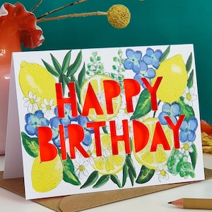 Tarjeta de cumpleaños floral cortada en papel de limones, tarjeta de cumpleaños para un amigo, tarjeta de cumpleaños de limón, impresión de limón
