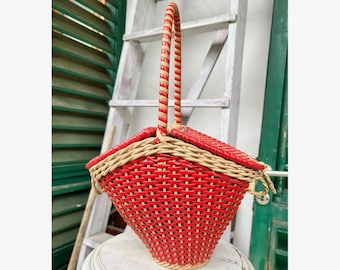 Vintage 1940's Wicker basket, red, made in Italy, Double Opening, Woven Basket Handled Purse, Vintage Ladies Picnic Purse, Easter basket