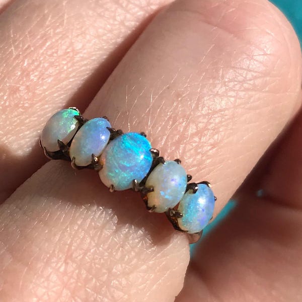 10k Victorian Opal Band