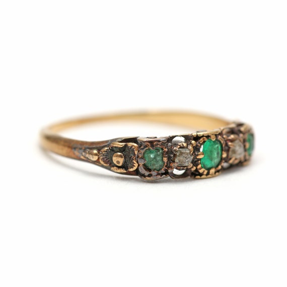 18k Victorian Diamond Emerald Band - image 4