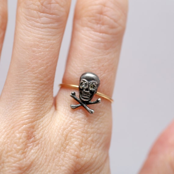 Gold and Sterling Skull Ring - image 5