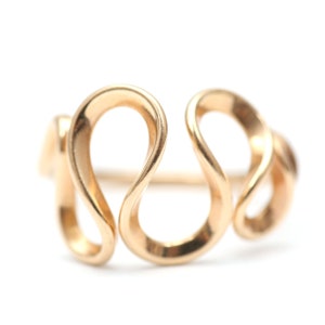 14k Freeform Wave Band