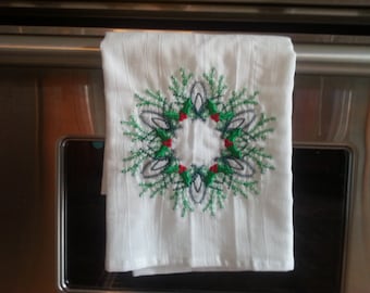 Vintage Christmas Wreath Embroidered Flour Sack Hand/Dish Towel