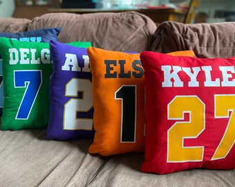 Senior banquet awards team group gift baseball softball idea sports pillow jersey college name number high school player athlete ceremony