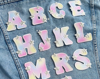 Toppe con lettere Aura - Toppa Aura - Lettere ricamate applicate - Scegli la tua lettera o iniziale - Monogramma personalizzato - Wildflower + Co