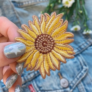 Sunflower Patch - Iron On Embroidered Patches - VSCO - Boho - Yellow Flower -  Wildflower + Co.
