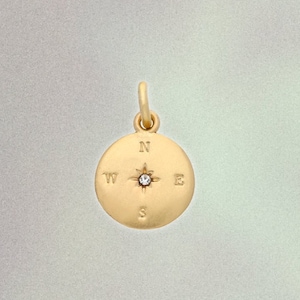 Compass Charm - Pendant – Matte Gold w. Crystal Accent