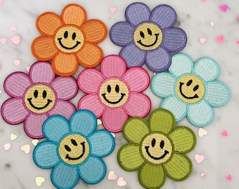 Smiley Daisy Patch - Embroidered Patches for Jackets - Positivity Optimism & Good Vibes!  Retro Flower Patches - Kidcore - Smiley Face Patch