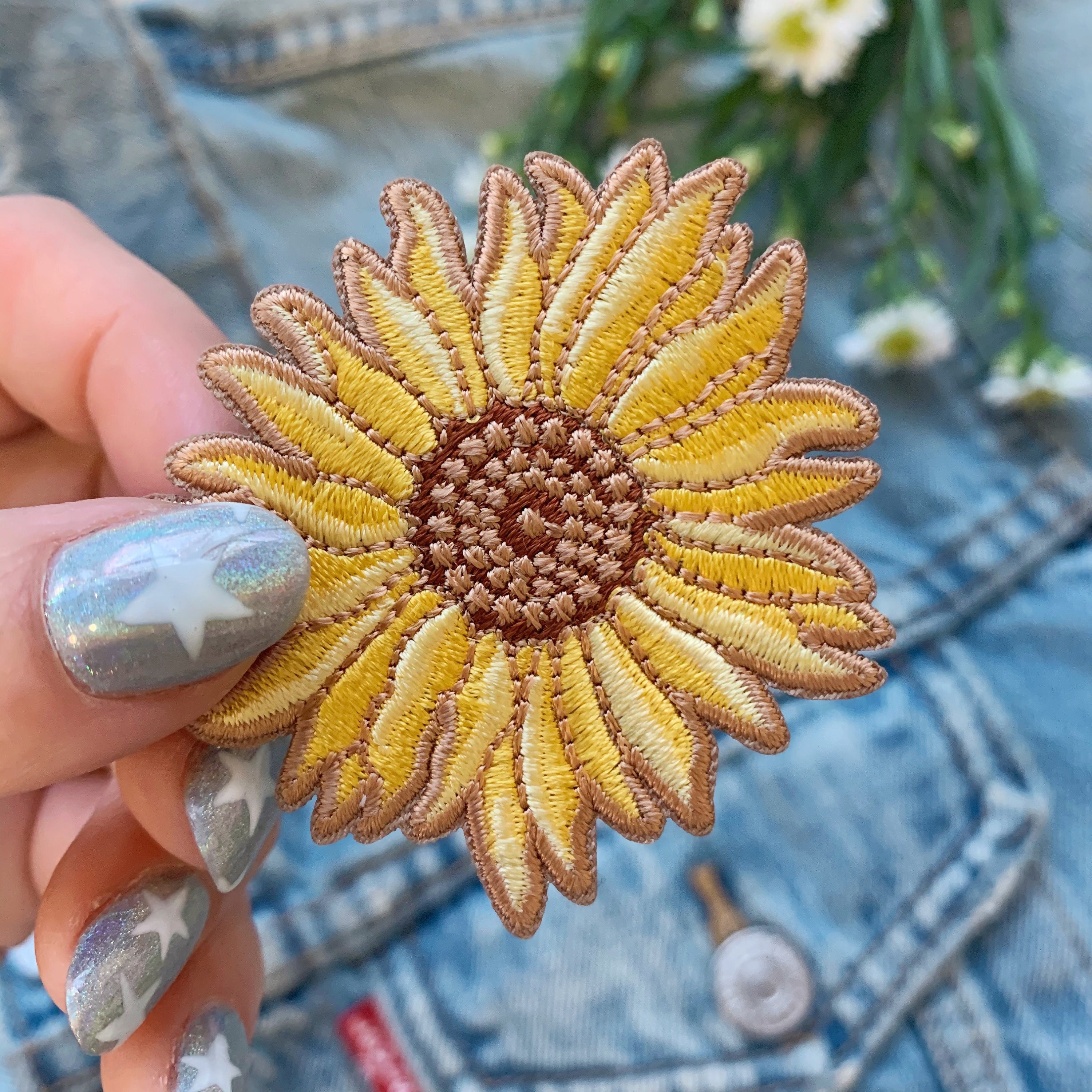 Sunflower Iron-on Patch, Yellow Flower Badge, Flowery Patch, DIY  Embroidery, Embroidered Applique, Decorative Patch, Flower Gift 