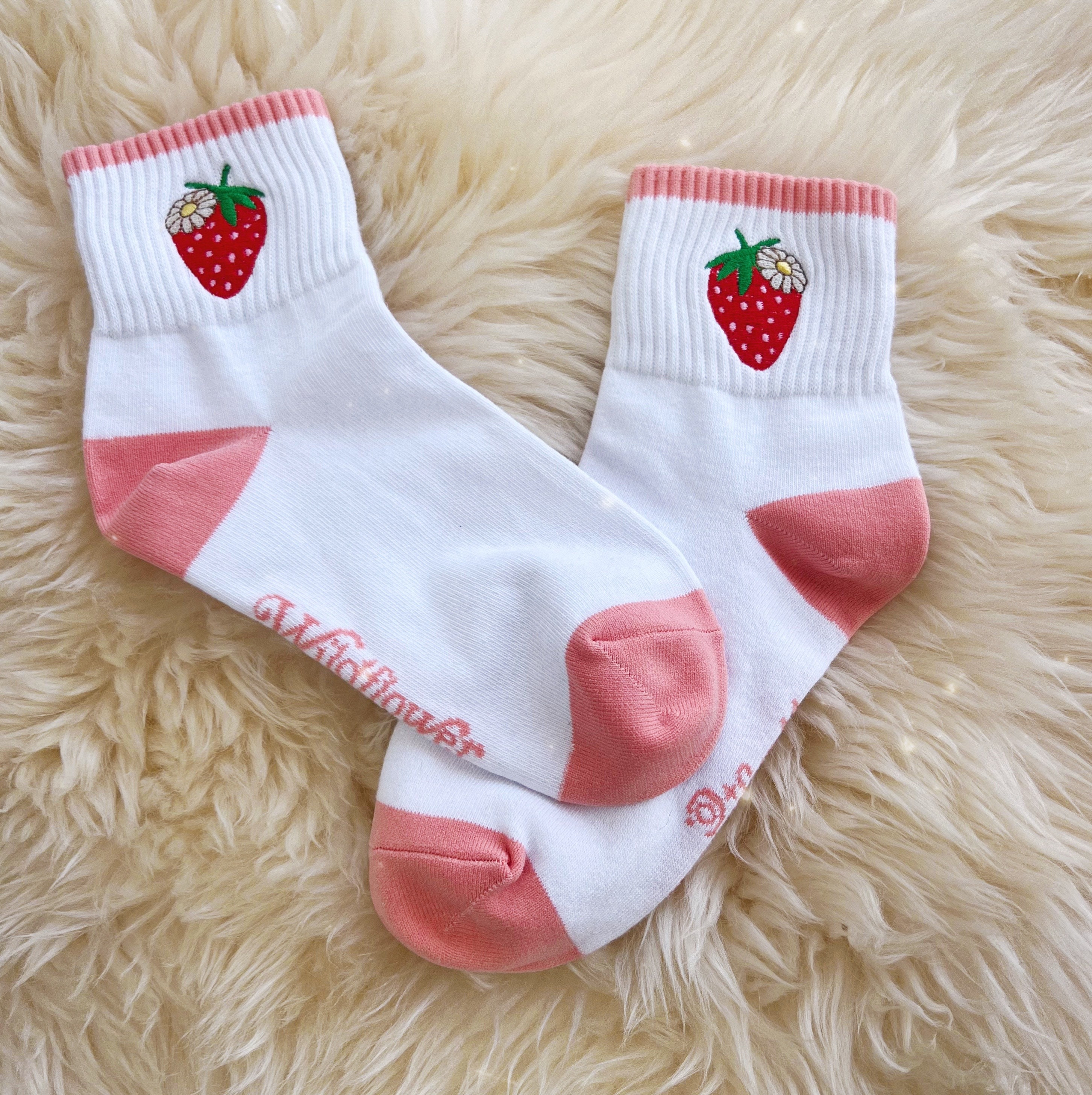Women Strawberry Print Tube Socks