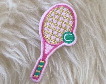 Parche de raqueta de tenis - Parches bordados para planchar - Parche preppy - Deportivo - Regalos lindos - Tenis - Moderno - Rosa y verde - Wildflower + Co.