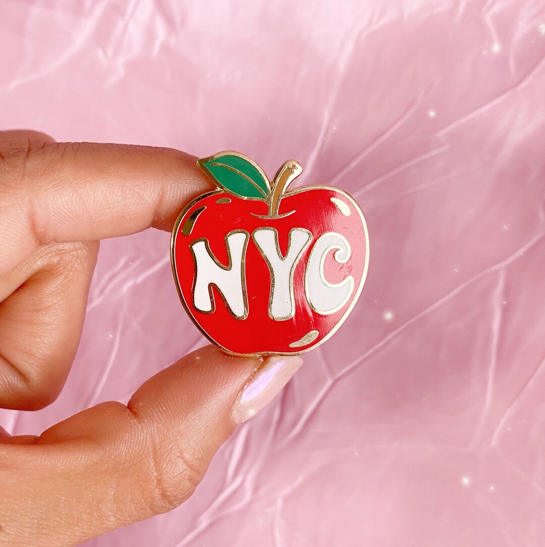 NYC Big Apple Enamel Pin New York City Gifts Souvenir Hard Enamel Pins