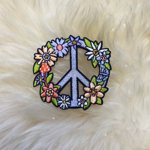 Peace Sign Floral Patch Peace Sign Patch Flower Power Hippie Retro Embroidery Iron On Embroidered Patches for Jackets Cottagecore image 2