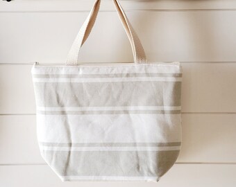 CLOSEOUT/Farmhouse Lunch Tote/Adult Lunch Tote/Insulated Lunch Tote/Lunch Bag
