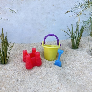 Dollhouse Miniature Beach Pail Bucket w/ Sand Shovel Castle Toys 1&quot; Scale 1:12 Fairy Garden