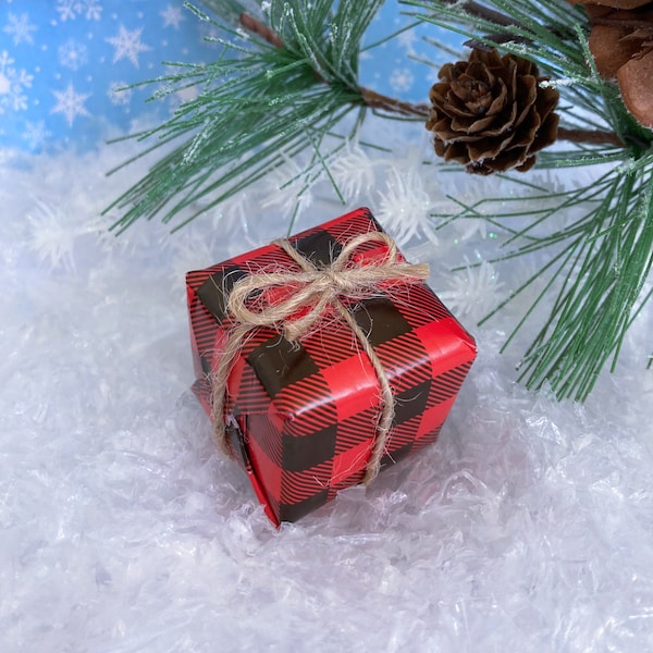 Dollhouse Miniature Christmas Present Holiday Gifts Box Large Package 1” Scale 1:12 Buffalo