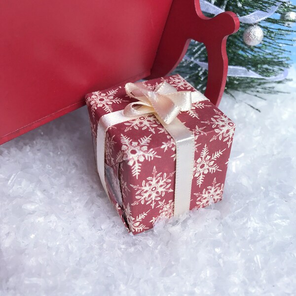 Dollhouse Miniature Christmas Present Gift Box 1” Scale 1:12 Fairy Elf Shelf Rustic