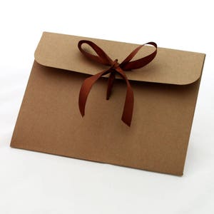 100 sachet pouches for CD and DVD In Kraft paper with Vintage Brown ribbon