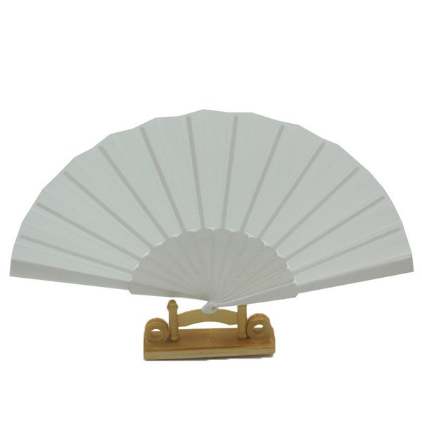 30 pieces white plastic and fabric fans