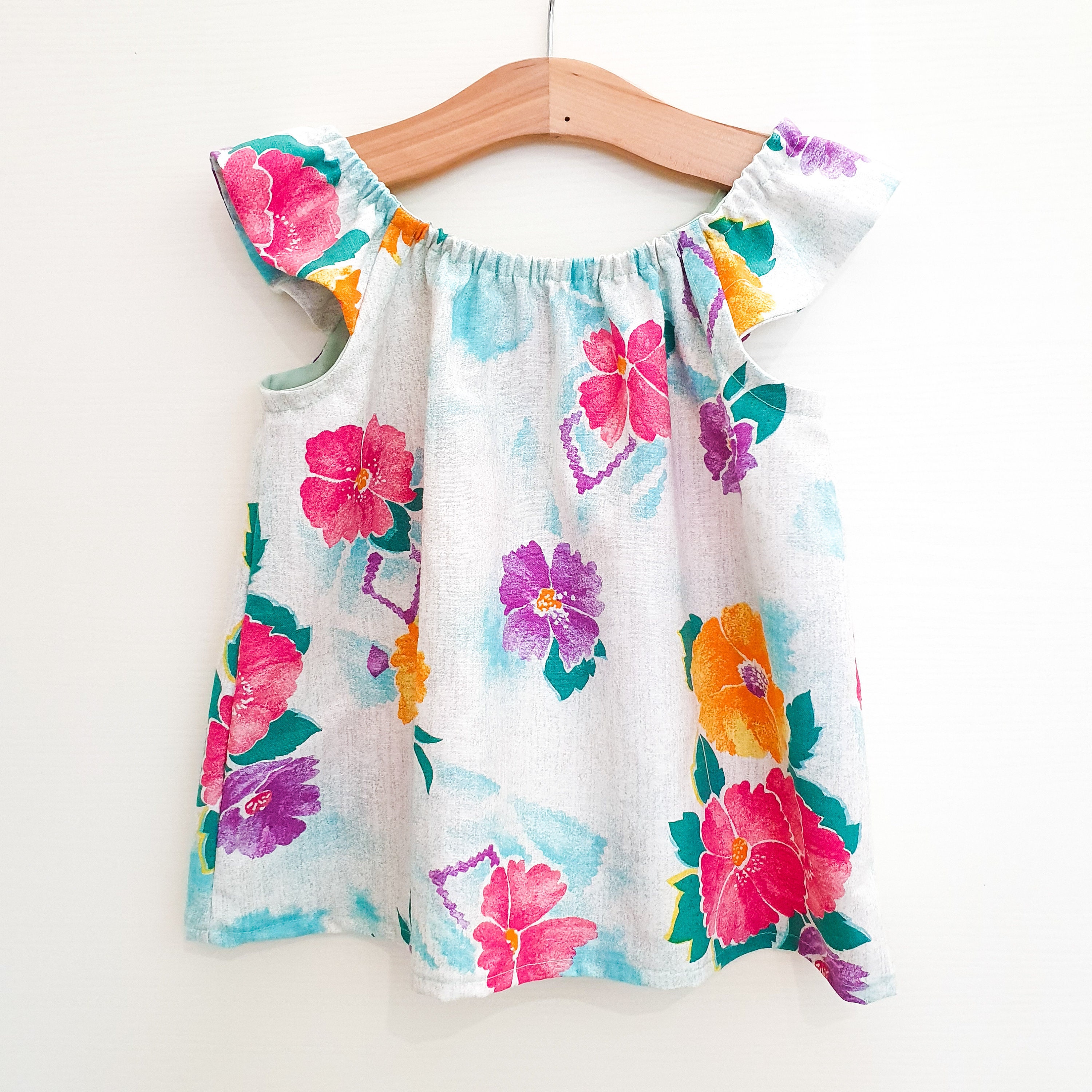 girl ruffle sleeve shirt