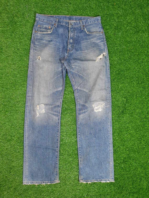 Vintage 90s Levi’s 501 Distressed Medium Wash Rip… - image 1