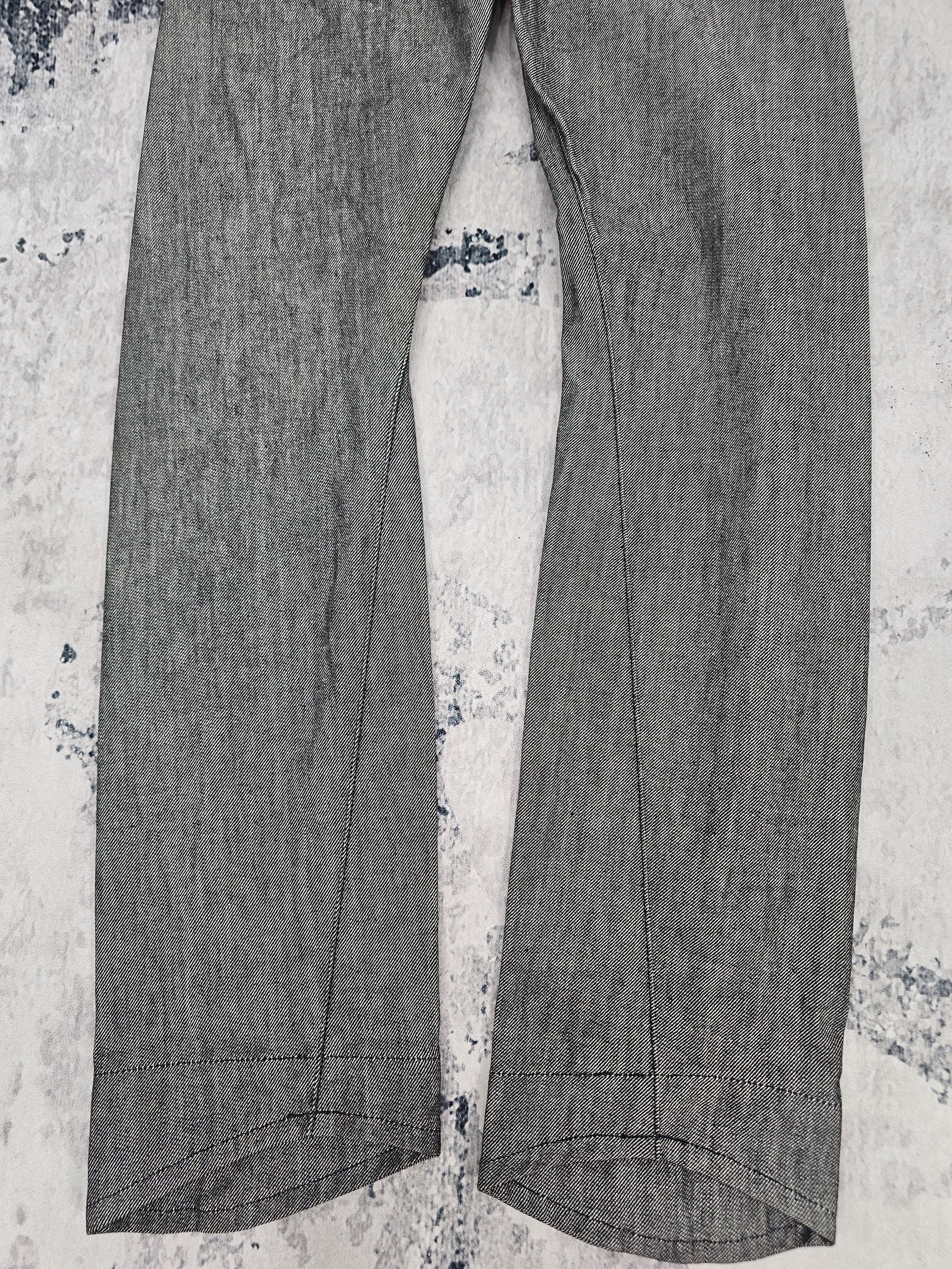 Vintage 00's LEVIS Engineered Regular Fit Twisted Jeans Levi's Vintage 00's LEVIS Engineered Regular Fit Twisted Jeans Levi's
