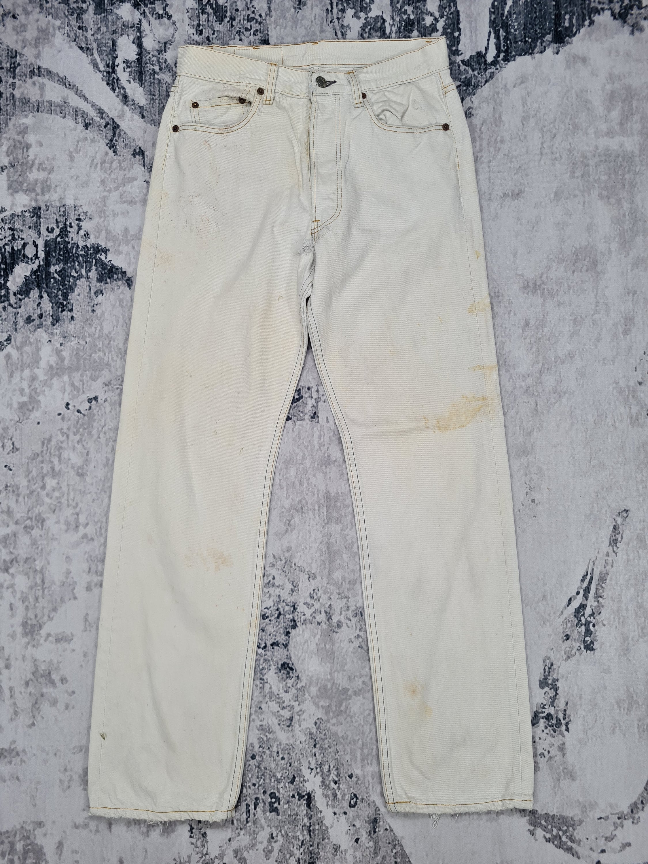 Cream levi jeans cheap