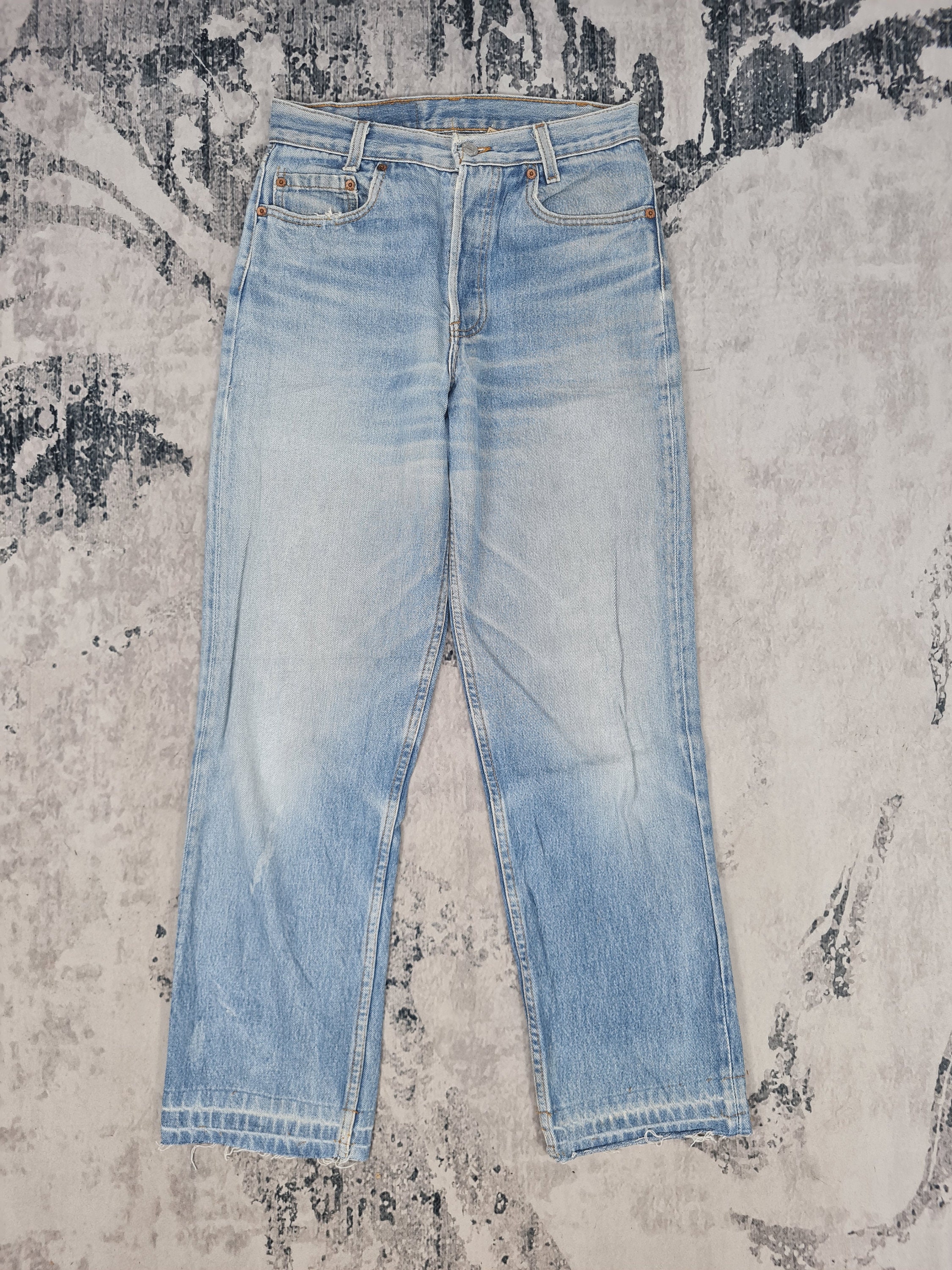 Levis on sale 501 28x28