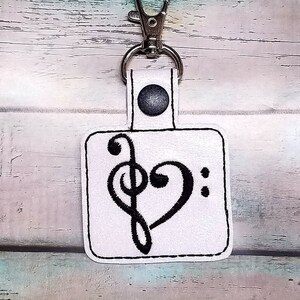 Music Note Key Chain, Vinyl Key Fob, Luggage Tag, Backpack Tag, Key Ring, Zipper Charm, Purse Charm, Vinyl Snap Tag, Marine Vinyl, Key Tab
