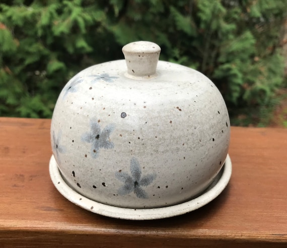 Ceramic Container with lid, Butter dish, Onion keeper, Avocado keeper, pottery container, pottery, ceramic container, pottery butter bowl