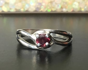 Rhodolite Garnet Ring, 0.48 Carats, 5mm Round, Sterling Silver, Size 7